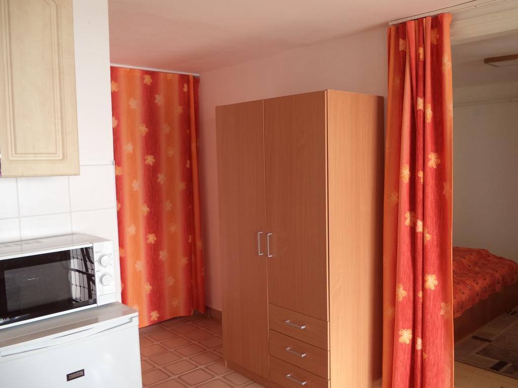 טיהאני Napkelte Apartman חדר תמונה