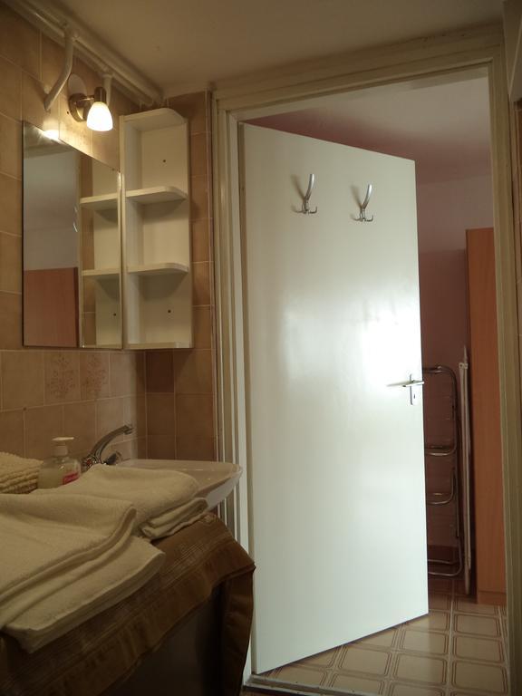 טיהאני Napkelte Apartman חדר תמונה