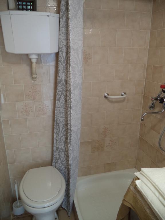 טיהאני Napkelte Apartman חדר תמונה