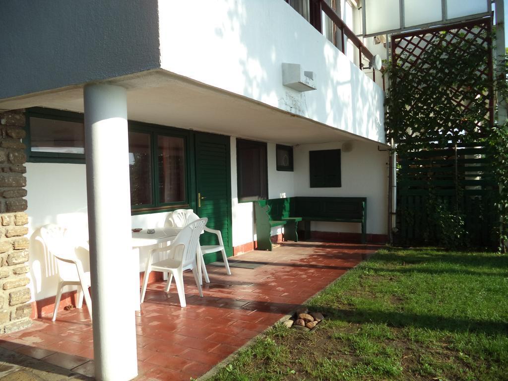 טיהאני Napkelte Apartman חדר תמונה